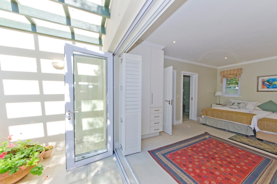 4 Bedroom Property for Sale in Leisure Isle Western Cape